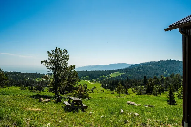 $839,000 | 77 Blacktooth Road, Sheridan, WY 82801