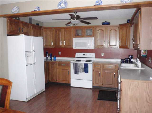 8412 West Thorn Tree Road Muncie, IN 47304 - Photo 3 of 12 Gallery Image 3