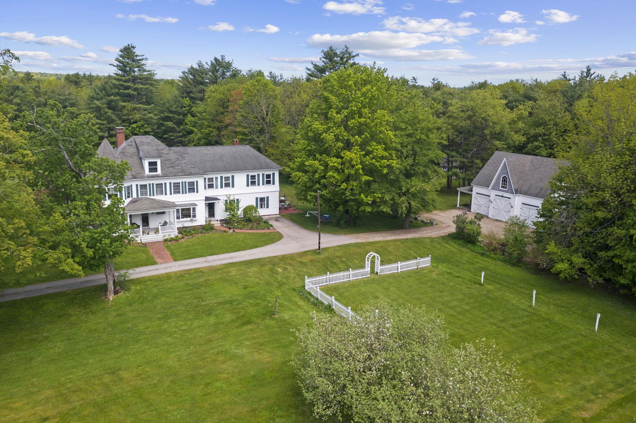 244 Wentworth Road Brookfield, NH 03872 - Photo 1 of 30