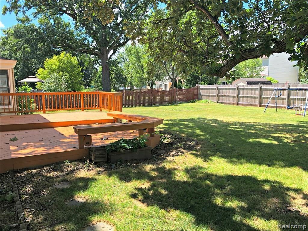 1099 Paddington Road Canton, MI 48187 - Photo 4 of 13