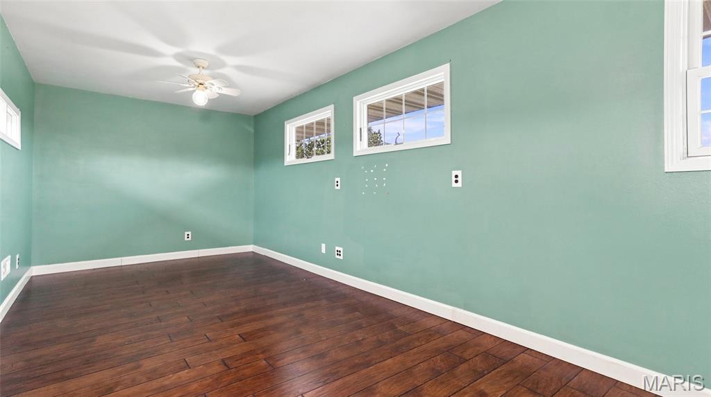 12598 Bell Road Roby, MO 65557 - Photo 26 of 36 Gallery Image 26