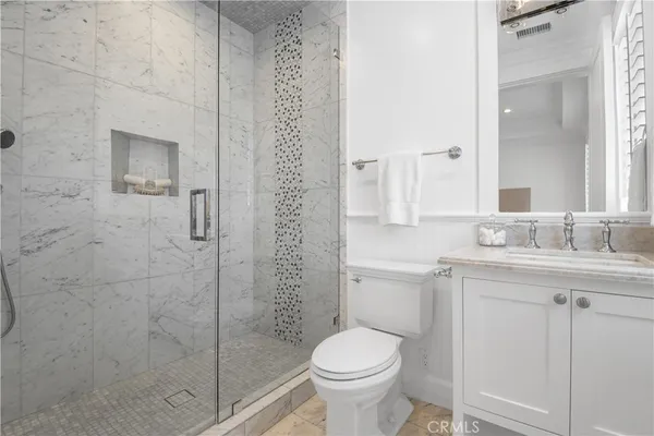 $17,900 | 5111 Greenbush Avenue, Sherman Oaks, CA 91423