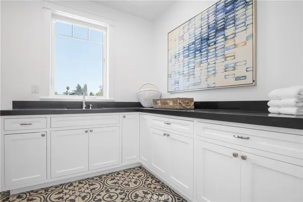 $17,900 | 5111 Greenbush Avenue, Sherman Oaks, CA 91423