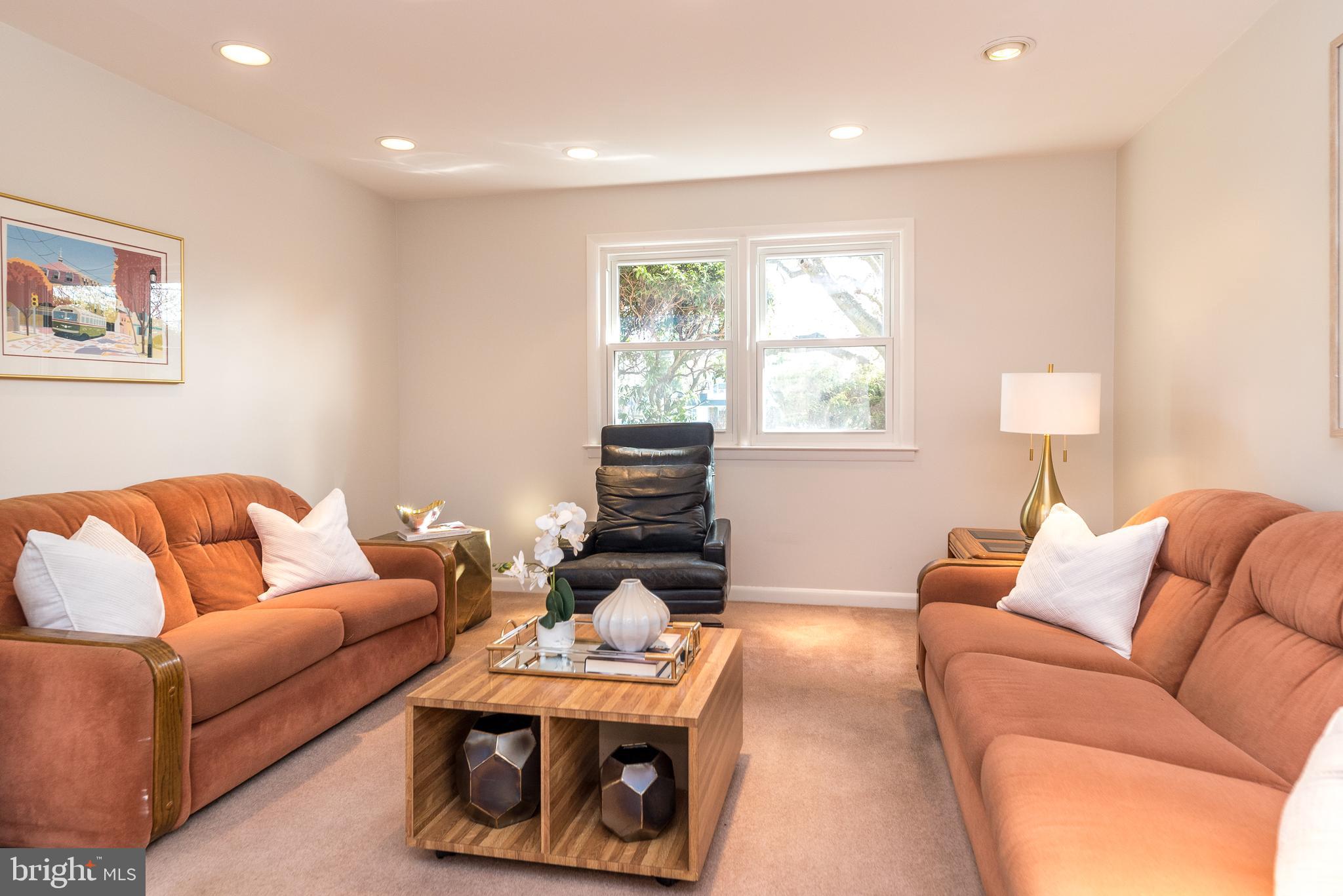 1660 Whitehouse Road Ambler, PA 19002 - Photo 29 of 69 Family room