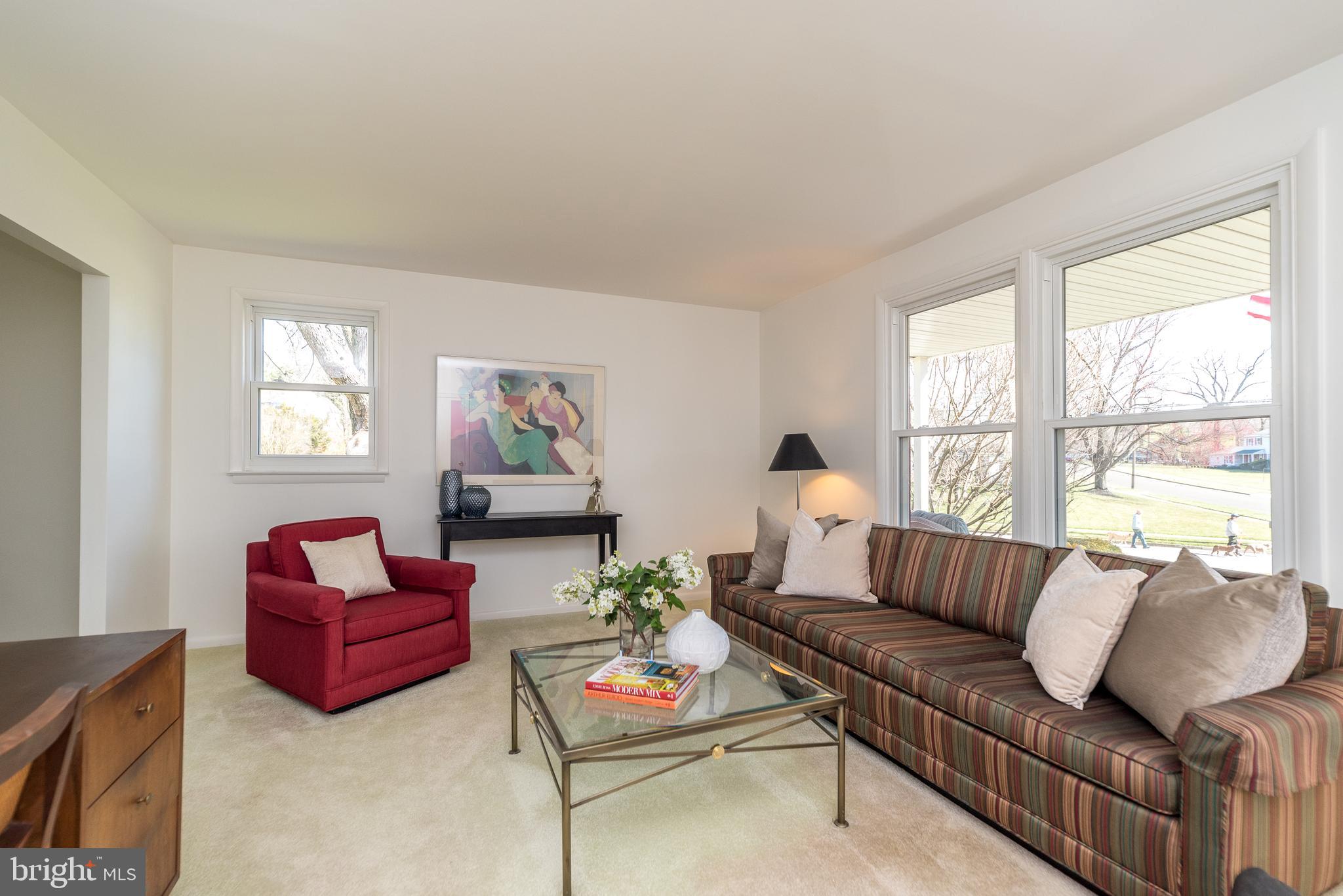 1660 Whitehouse Road Ambler, PA 19002 - Photo 8 of 69 Living room