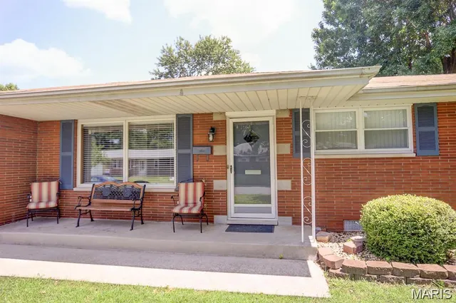 $167,900 | 425 Sanders Street, Bethalto, IL 62010