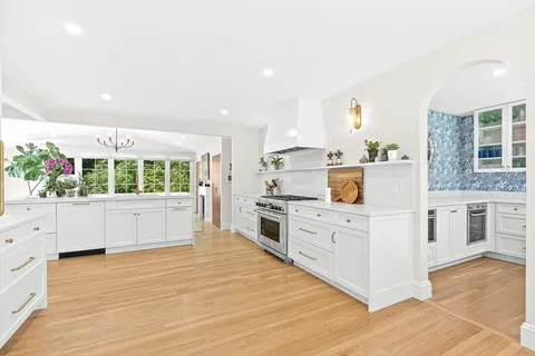$4,150,000 | 39 Fairbanks Avenue, Wellesley, MA 02481