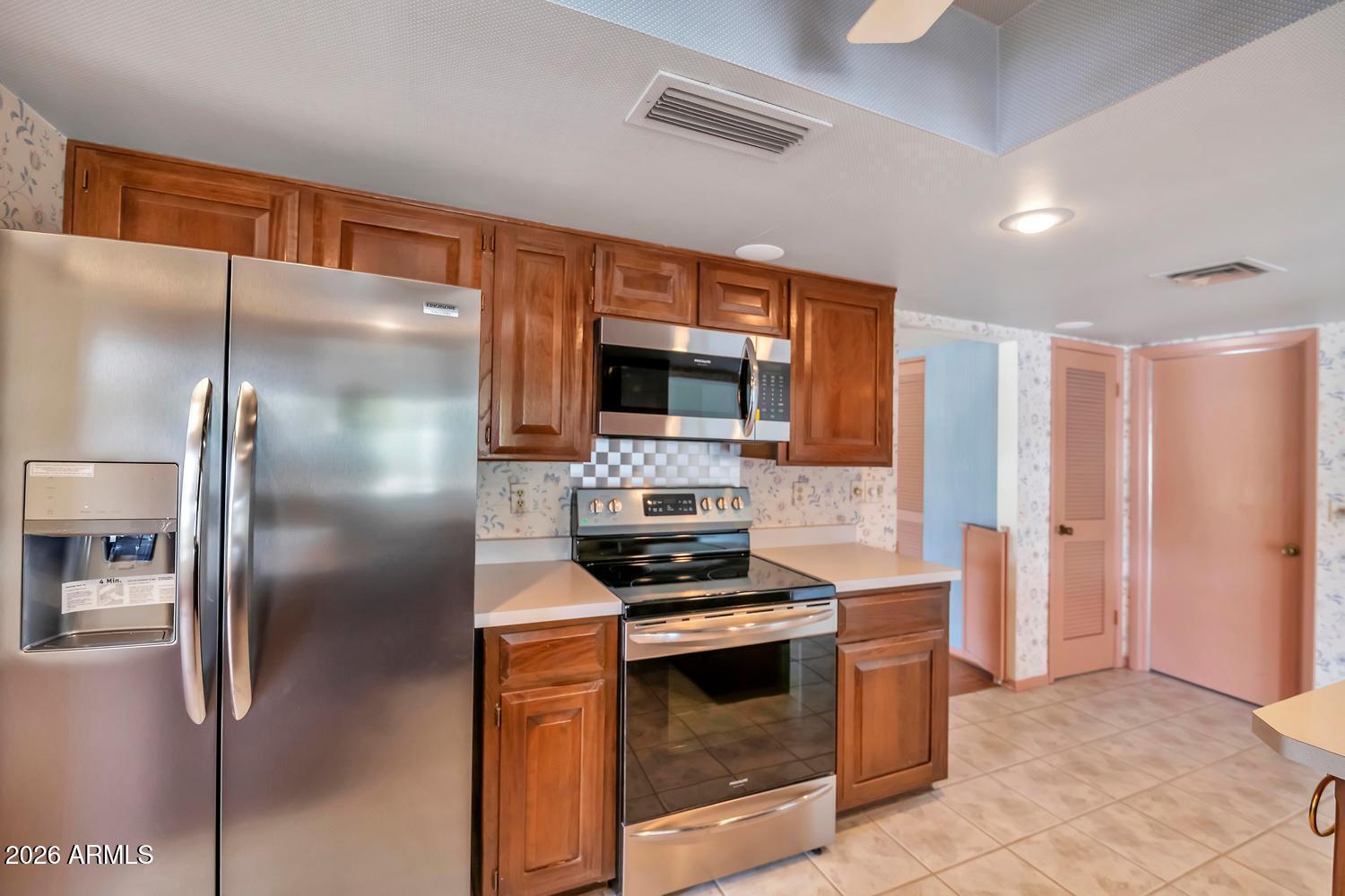 509 East Boca Raton Road Phoenix, AZ 85022 - Photo 12 of 38 509 E Boca Raton Rd Phoenix AZ-large-013