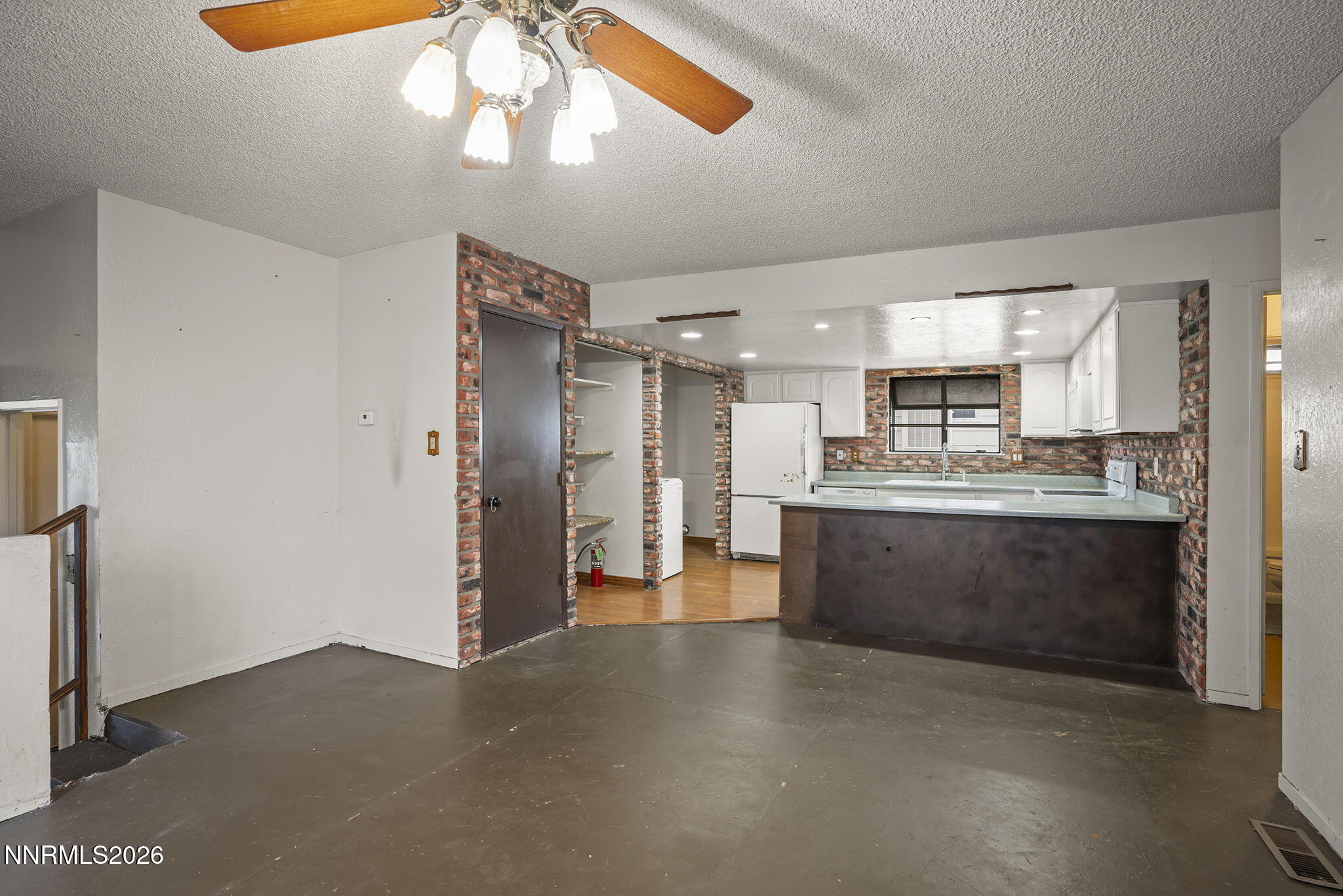 2550 Melody Lane Reno, NV 89512 - Photo 11 of 32 10-web-or-mls-_DSC7624