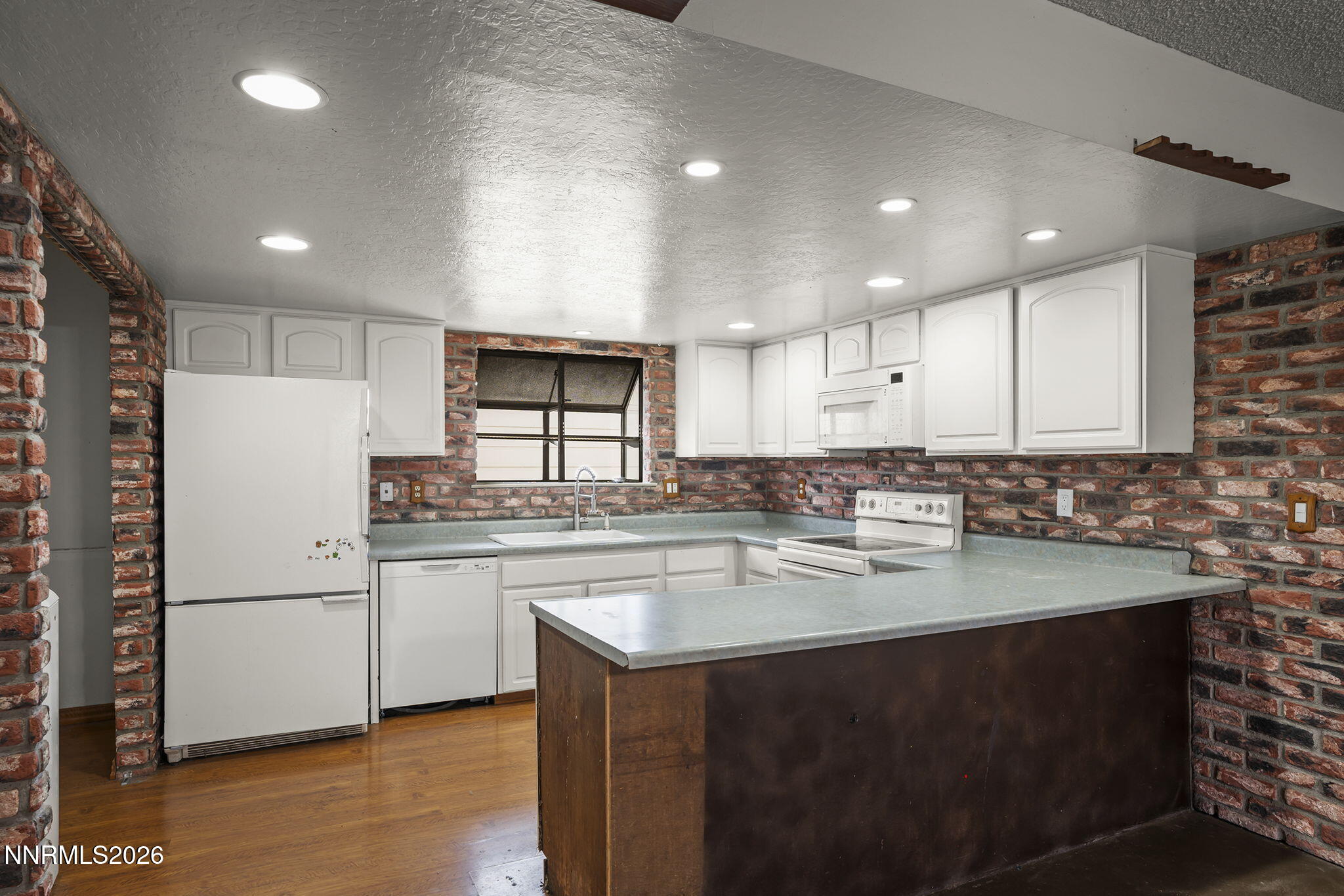 2550 Melody Lane Reno, NV 89512 - Photo 14 of 32 Kitchen