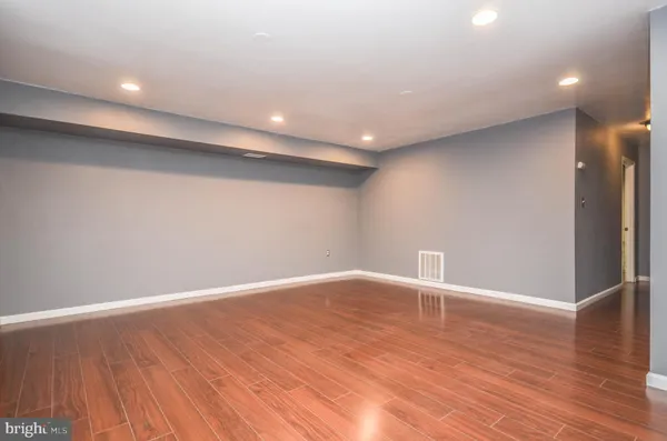 $3,050 | 752 College Parkway, Unit 7752, Rockville, MD 20850