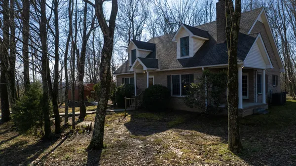 $675,000 | 3883 Dobbins Pike, Portland, TN 37148