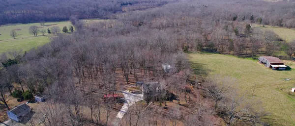 $675,000 | 3883 Dobbins Pike, Portland, TN 37148