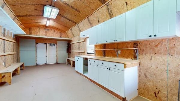 $675,000 | 3883 Dobbins Pike, Portland, TN 37148