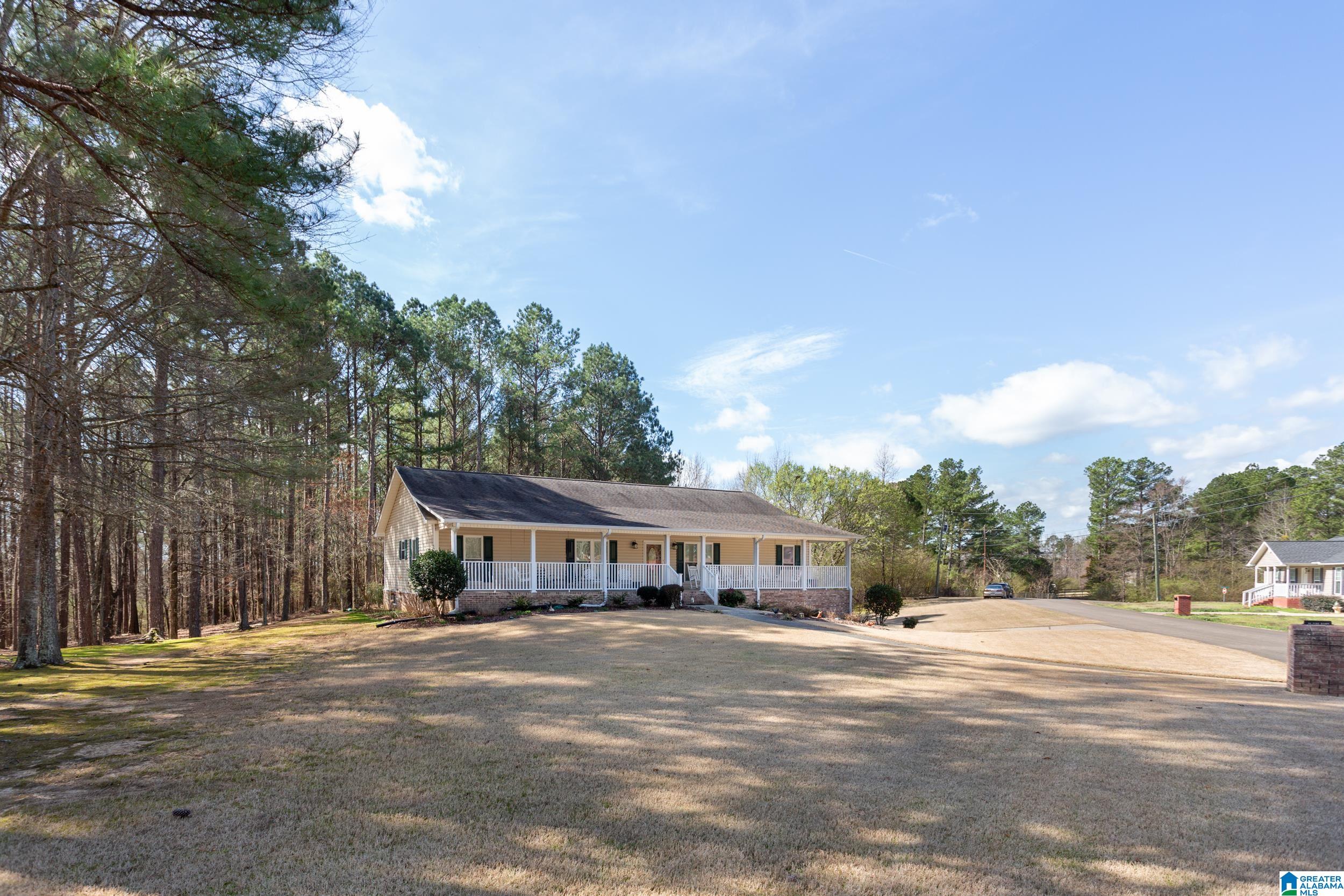 54 Pine Ridge Drive Trafford, AL 35172 - Photo 2 of 39