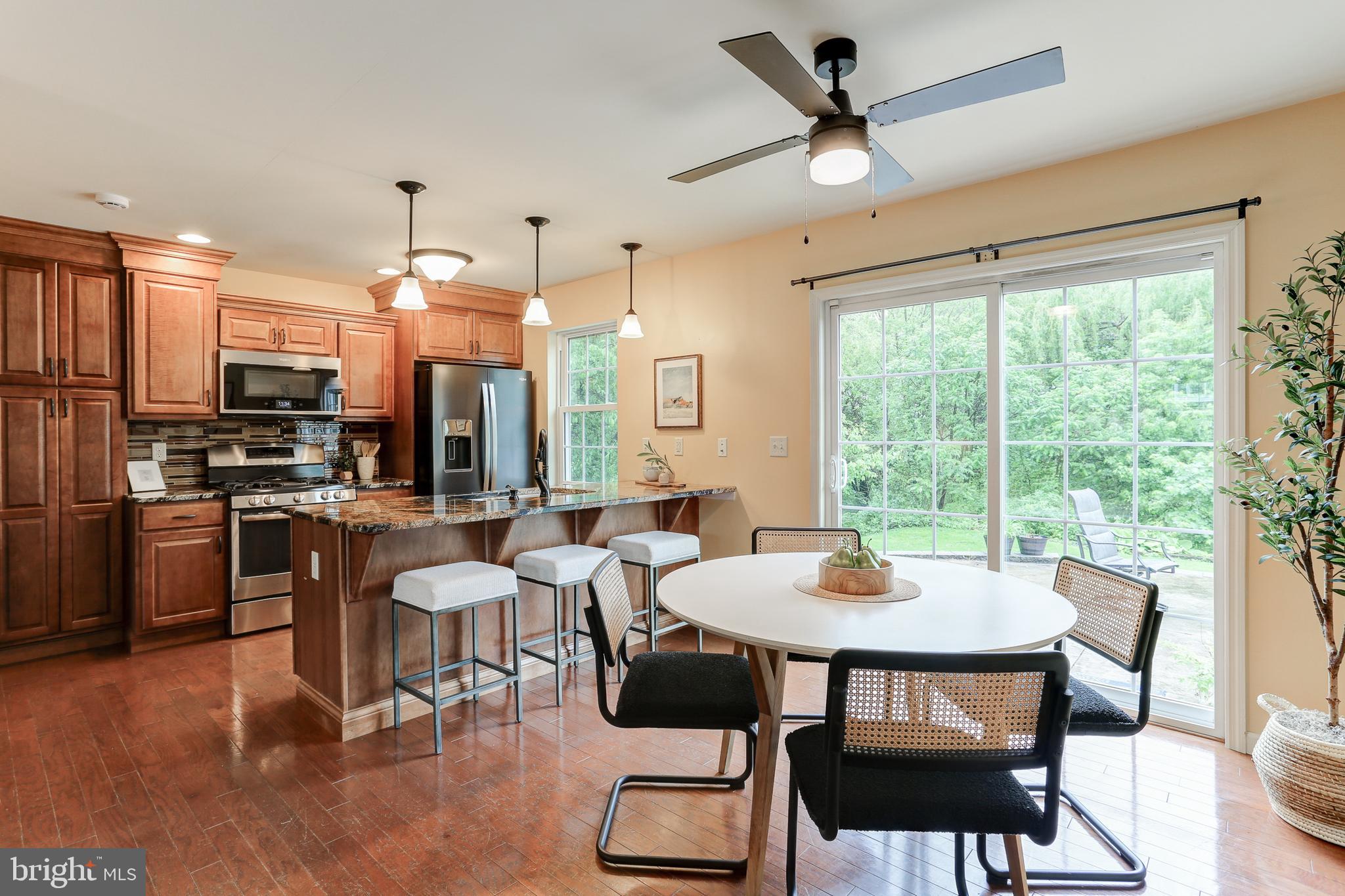 501 Windsor Drive Middletown, PA 17057 - Photo 8 of 34