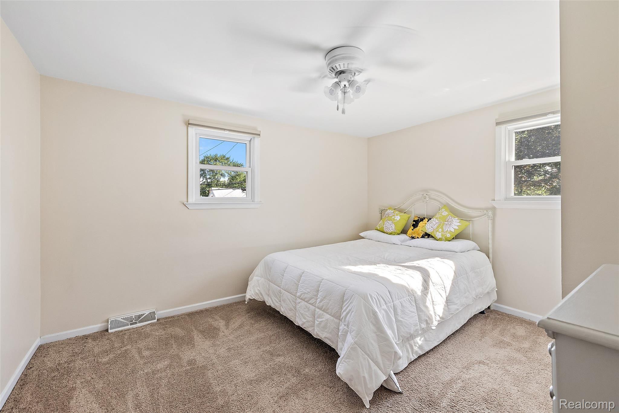 2392 Columbia Road Berkley, MI 48072 - Photo 46 of 55 2392 Columbia Rd-46.jpg