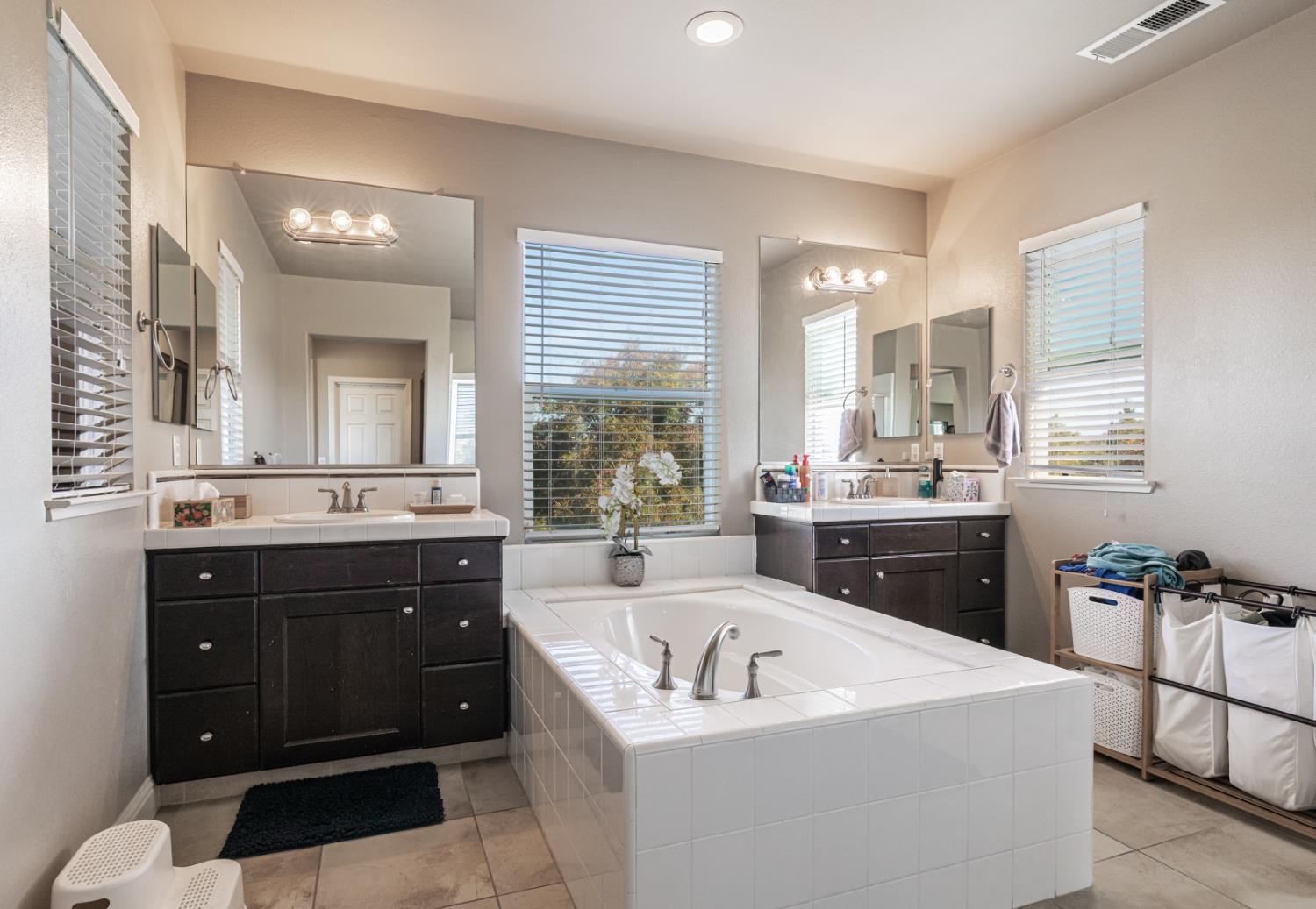 3299 Poe Avenue Clovis, CA 93619 - Photo 22 of 31