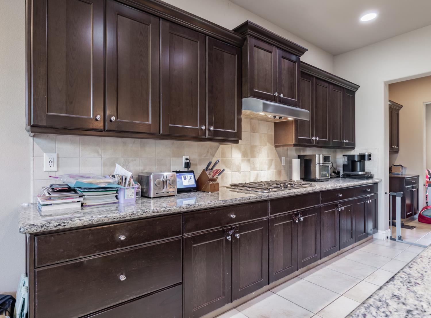 3299 Poe Avenue Clovis, CA 93619 - Photo 9 of 31