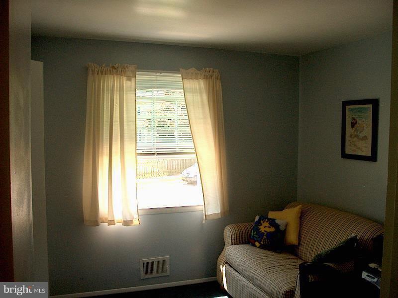 302 Townleigh Road Reisterstown, MD 21136 - Photo 16 of 24 Bedroom
