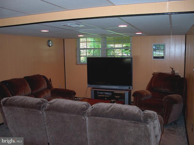 302 Townleigh Road Reisterstown, MD 21136 - Photo 22 of 24 Family Room