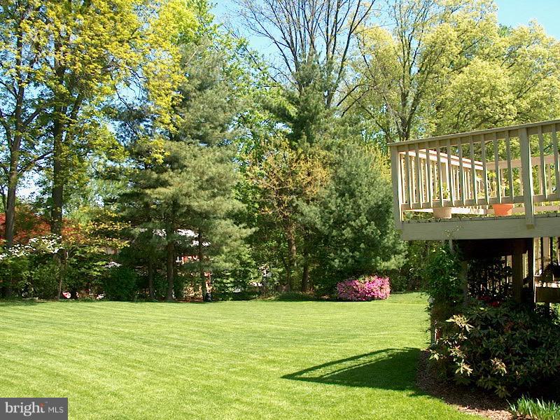 302 Townleigh Road Reisterstown, MD 21136 - Photo 6 of 24 Exterior (Rear)