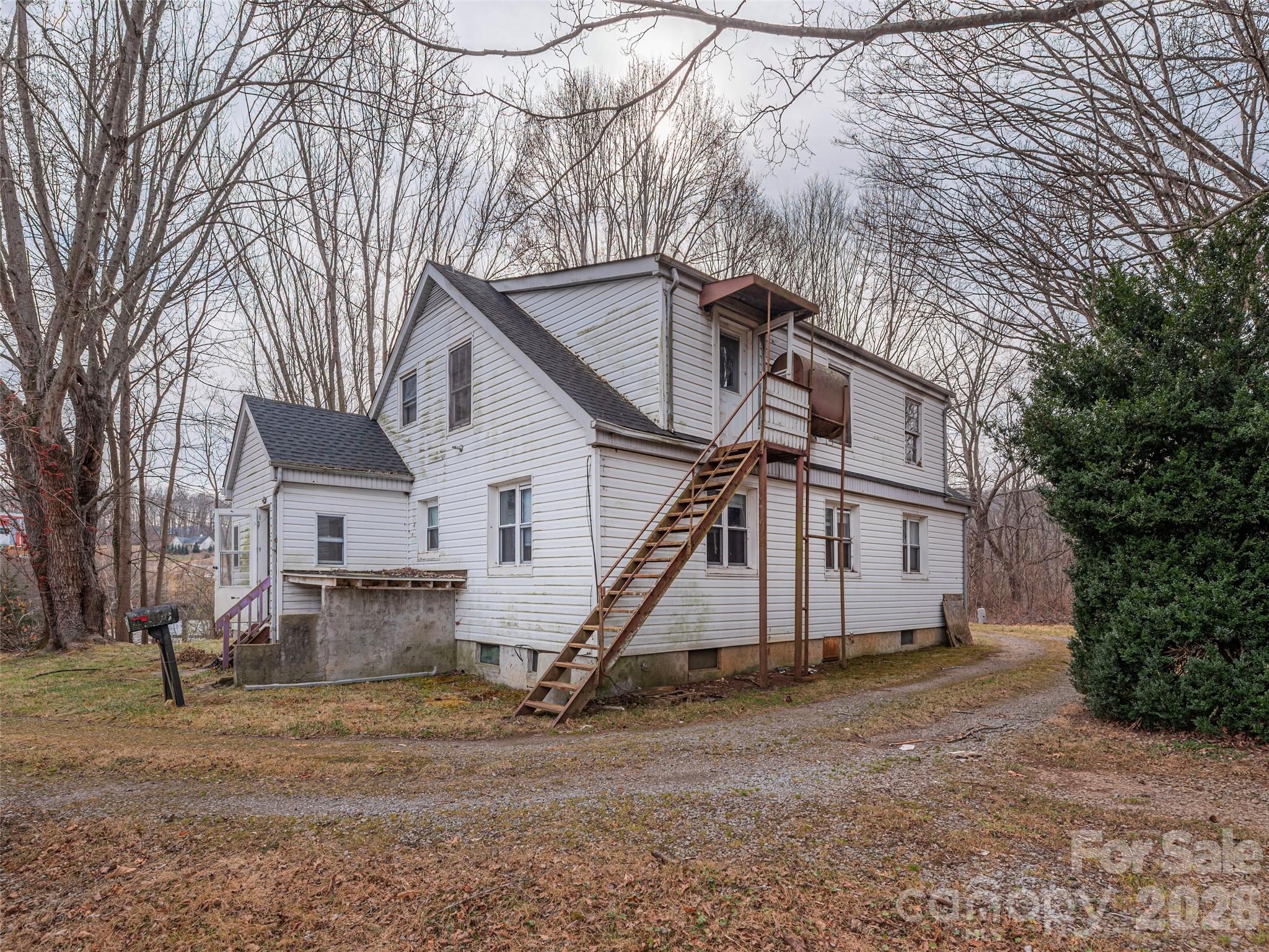 92 Mauney Cove Road Waynesville, NC 28786 - Photo 14 of 17
