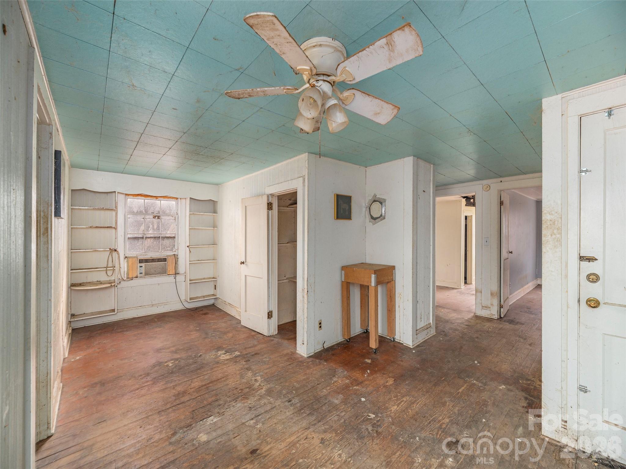 92 Mauney Cove Road Waynesville, NC 28786 - Photo 10 of 17