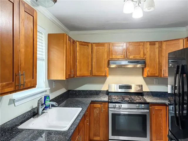 $1,850 | 2413 Pakenham Drive, Chalmette, LA 70043