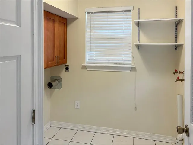 $1,850 | 2413 Pakenham Drive, Chalmette, LA 70043