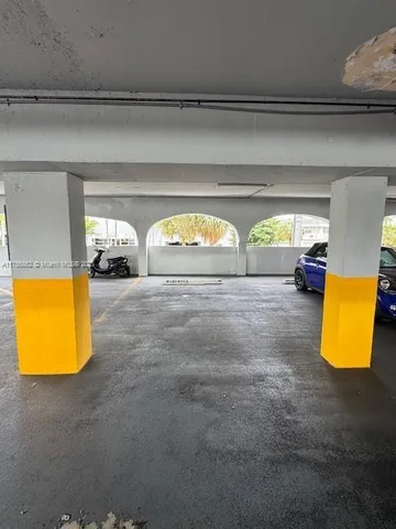 $2,300 | 7928 West Drive, Unit 304, North Bay Village, FL 33141