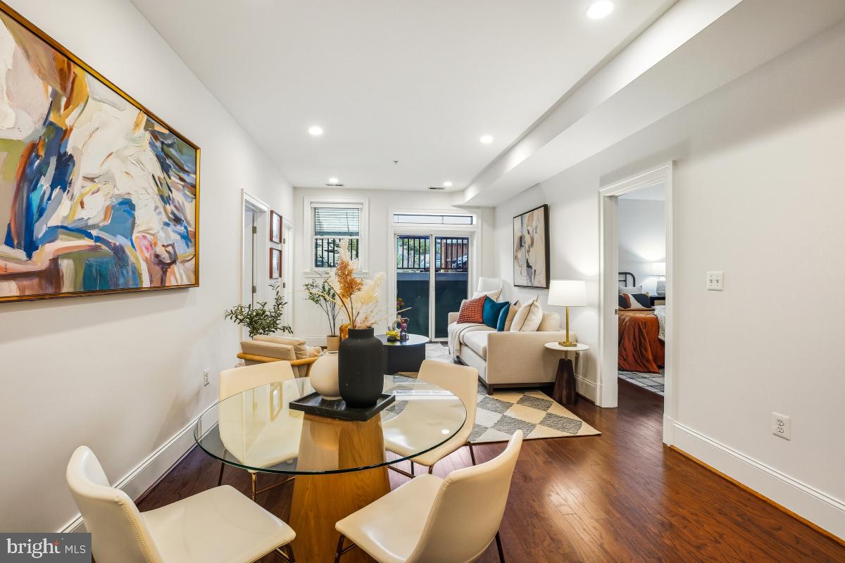 321 18th Street Southeast, Unit 2 Washington, DC 20003 - Photo 9 of 30