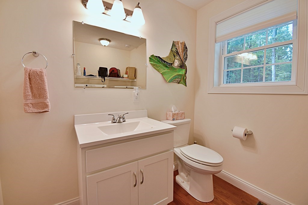 75 Harvard Road Shirley, MA 01464 - Photo 12 of 37