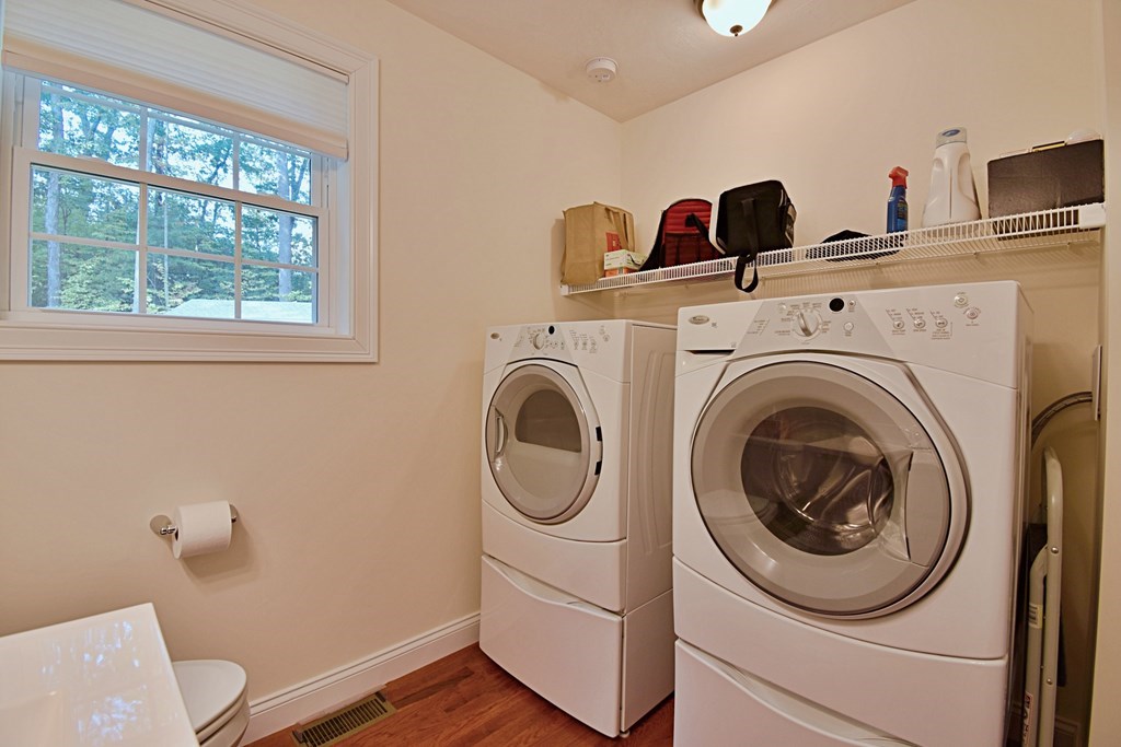 75 Harvard Road Shirley, MA 01464 - Photo 13 of 37