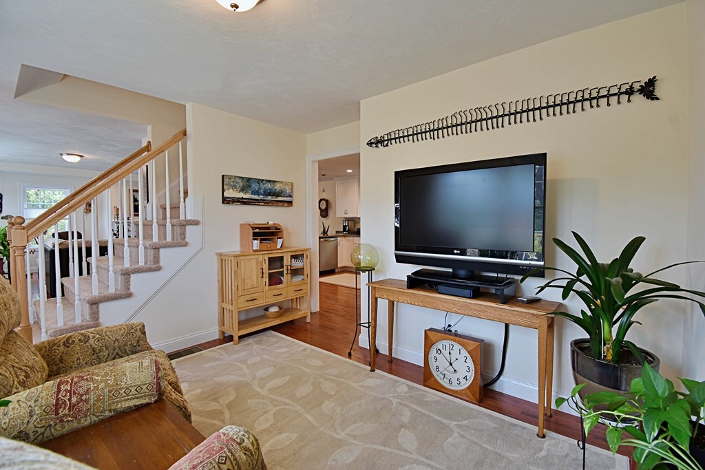 75 Harvard Road Shirley, MA 01464 - Photo 10 of 37