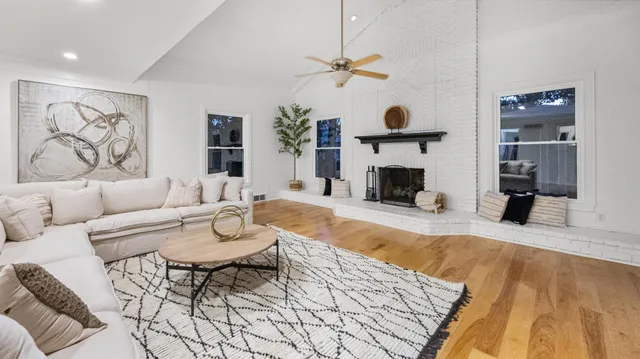 $574,900 | 2832 Hunters Horn South, Germantown, TN 38138