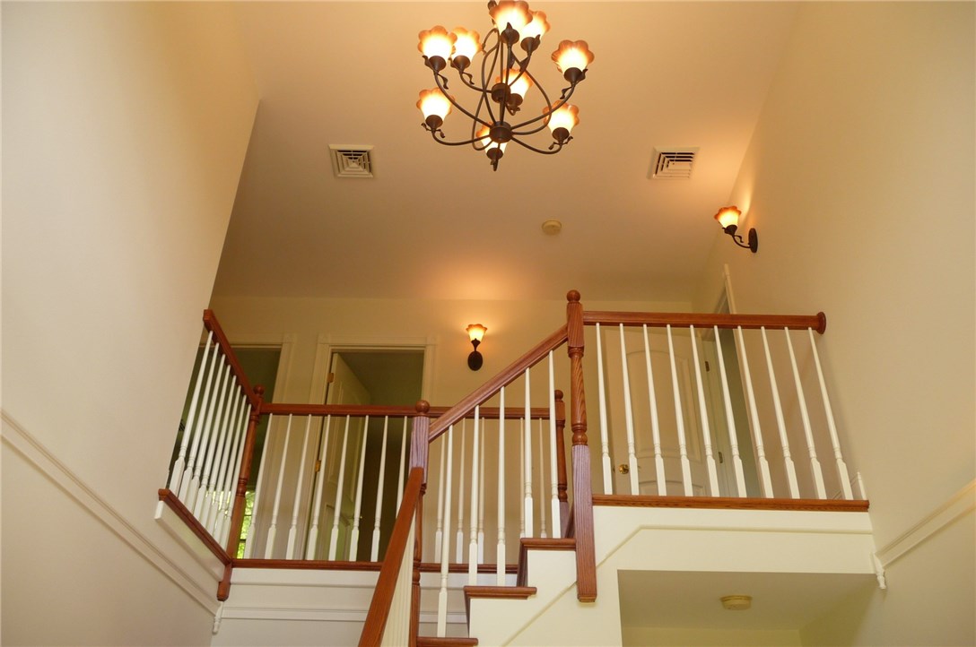 71 Wrights Crossing Road Pomfret, CT 06259 - Photo 6 of 35 Gallery Image 6
