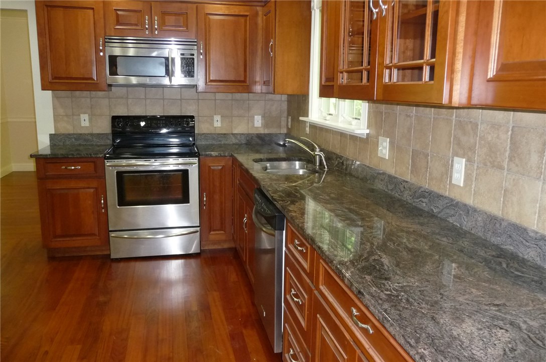 71 Wrights Crossing Road Pomfret, CT 06259 - Photo 10 of 35 Gallery Image 10