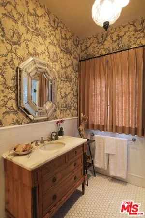 $40,000 | 427 12th Street, Santa Monica, CA 90402