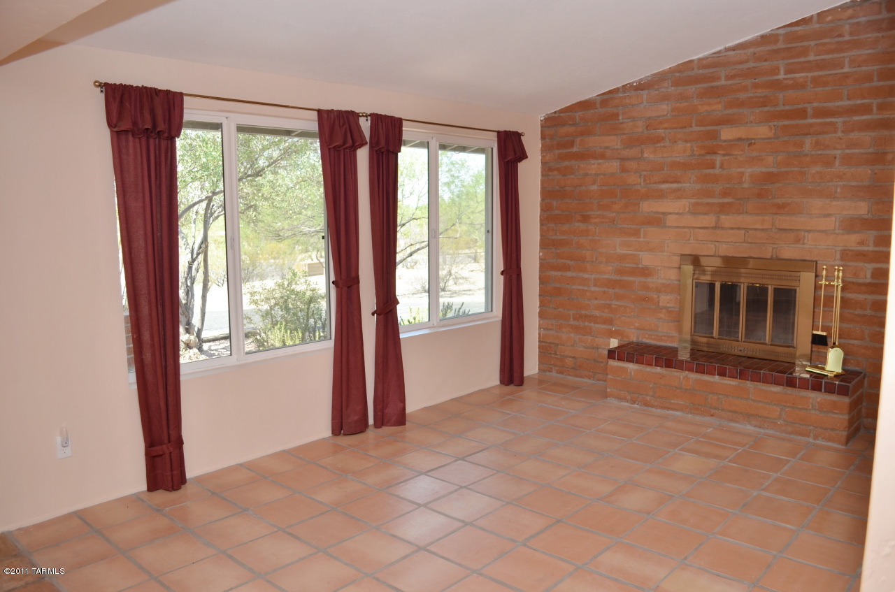 9121 East Indian Canyon Road Tucson, AZ 85749 - Photo 8 of 30