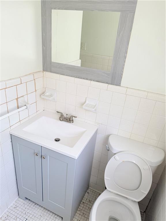 3460 Boring Road Decatur, GA 30034 - Photo 8 of 16 a white toilet sitting next to a bathroom sink