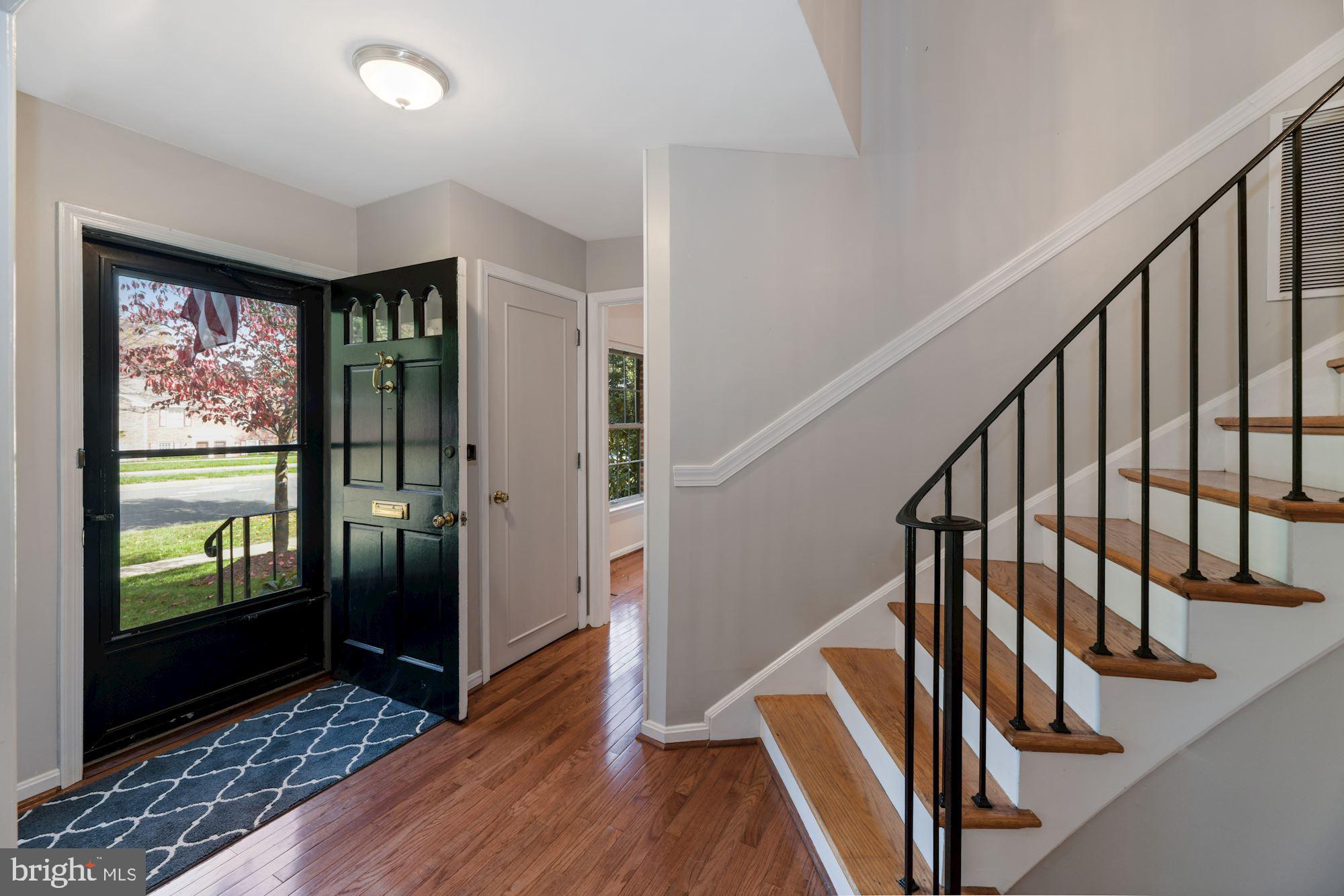 8427 Forrester Boulevard Springfield, VA 22152 - Photo 13 of 49 Grand foyer entrance