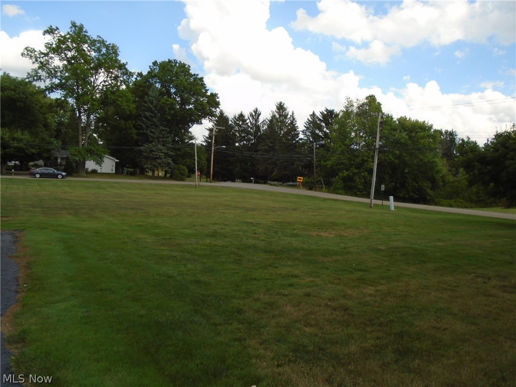 9099 Howland Springs Road Southeast Warren, OH 44484 - Photo 10 of 25 Gallery Image 10