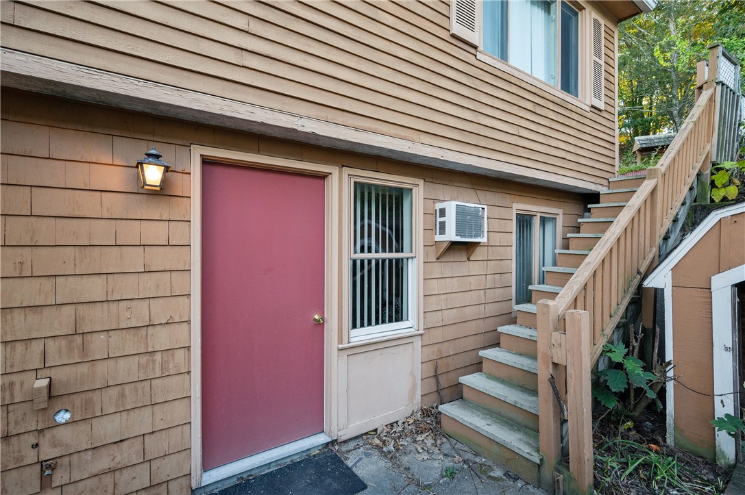 201 Maple Street Woonsocket, RI 02895 - Photo 24 of 34