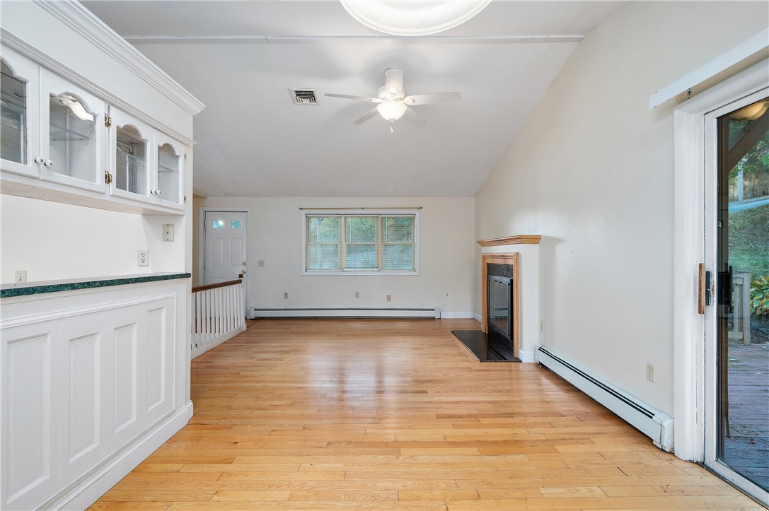 201 Maple Street Woonsocket, RI 02895 - Photo 8 of 34