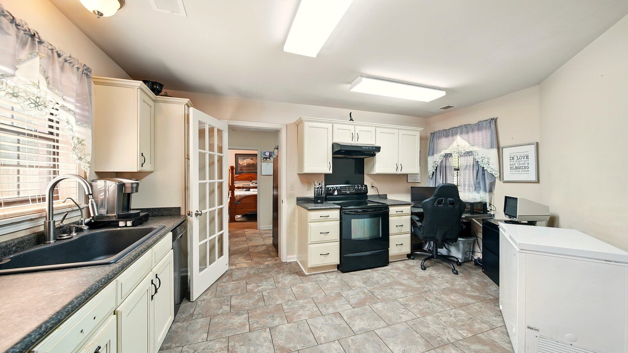 7797 Mahoney Road Millington, TN 38053 - Photo 3 of 15 Gallery Image 3
