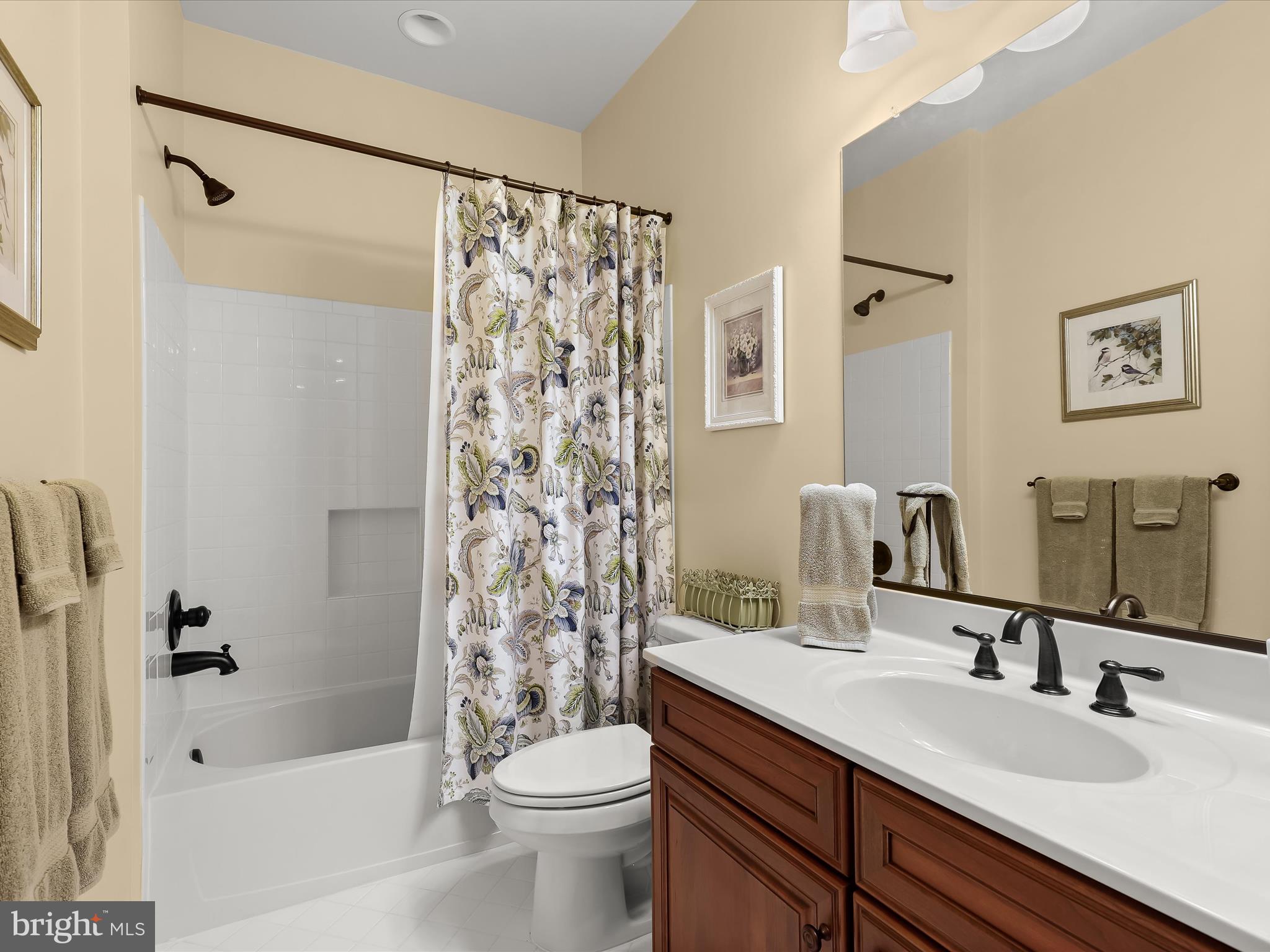 4849 Castlebridge Road Ellicott City, MD 21042 - Photo 38 of 81 Full Bath