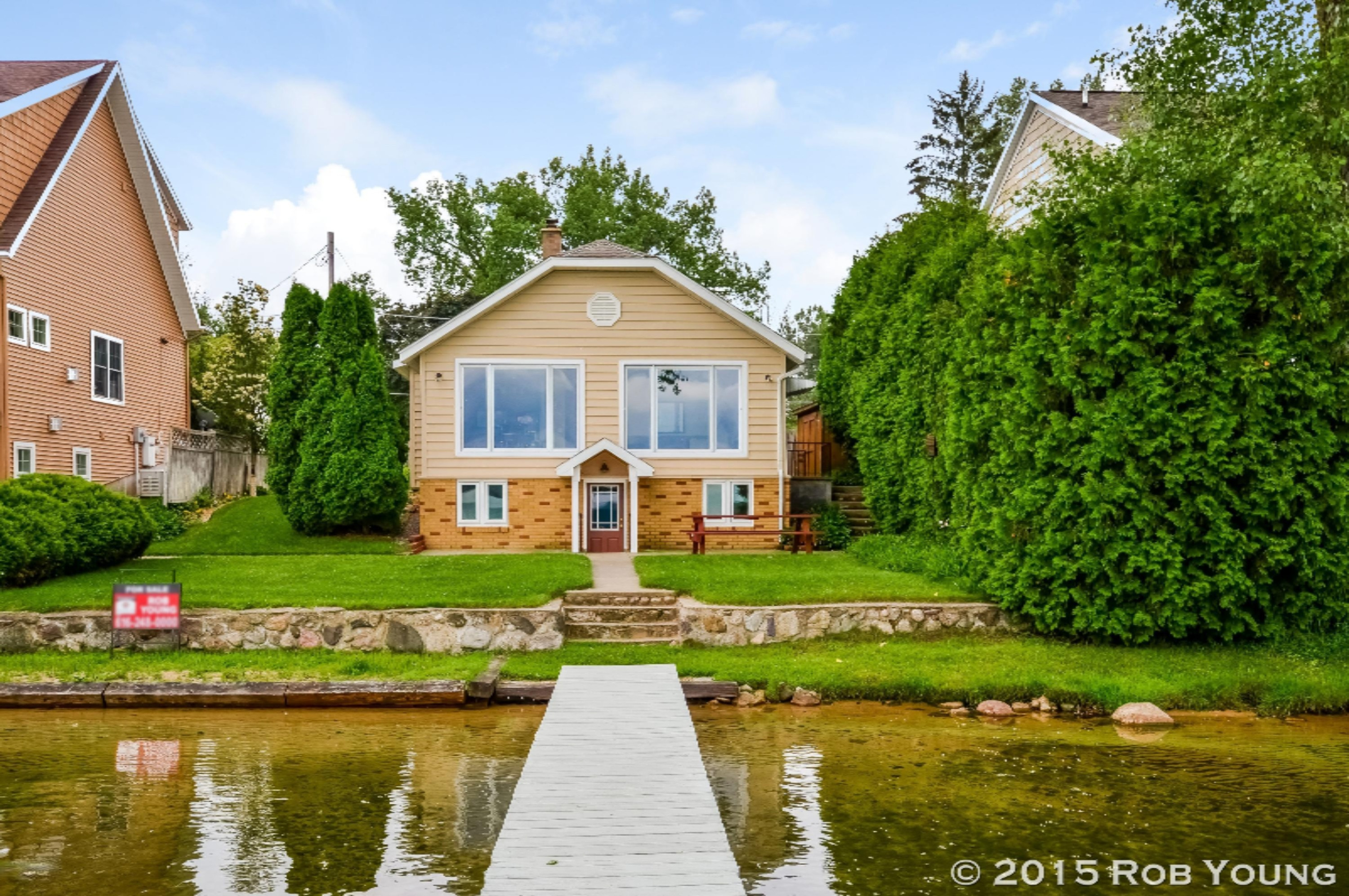 001-Front_View-1806202-large