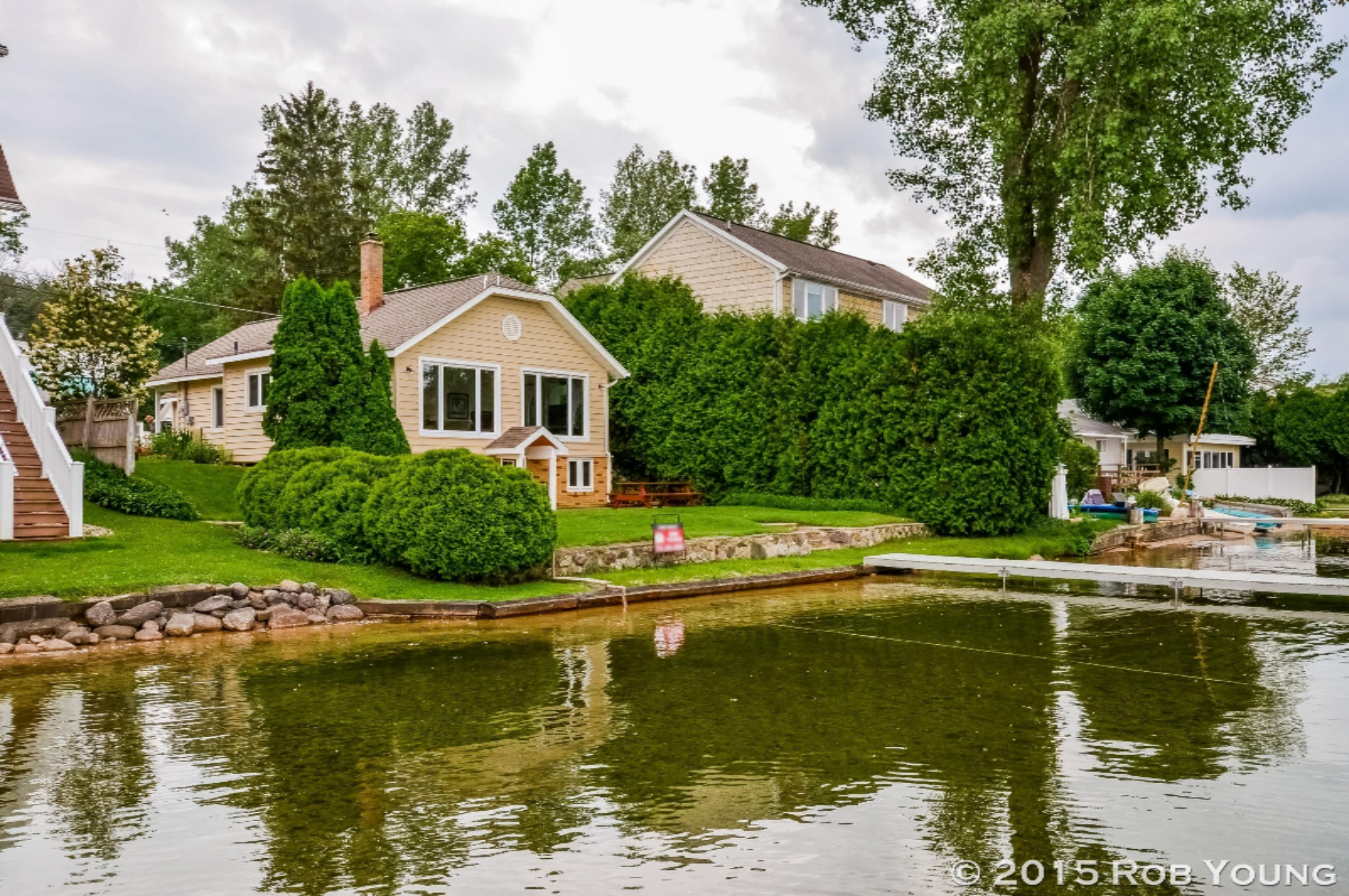 002-Front_View-1806208-large