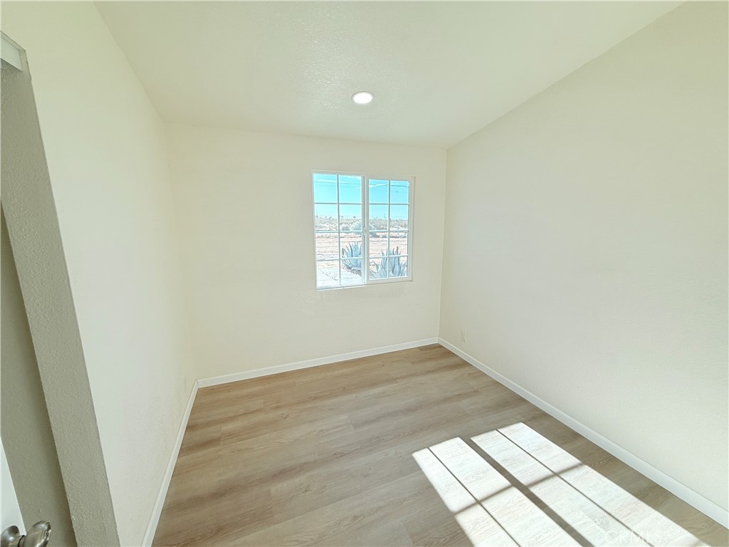 11975 Barbet Road Phelan, CA 92371 - Photo 11 of 26